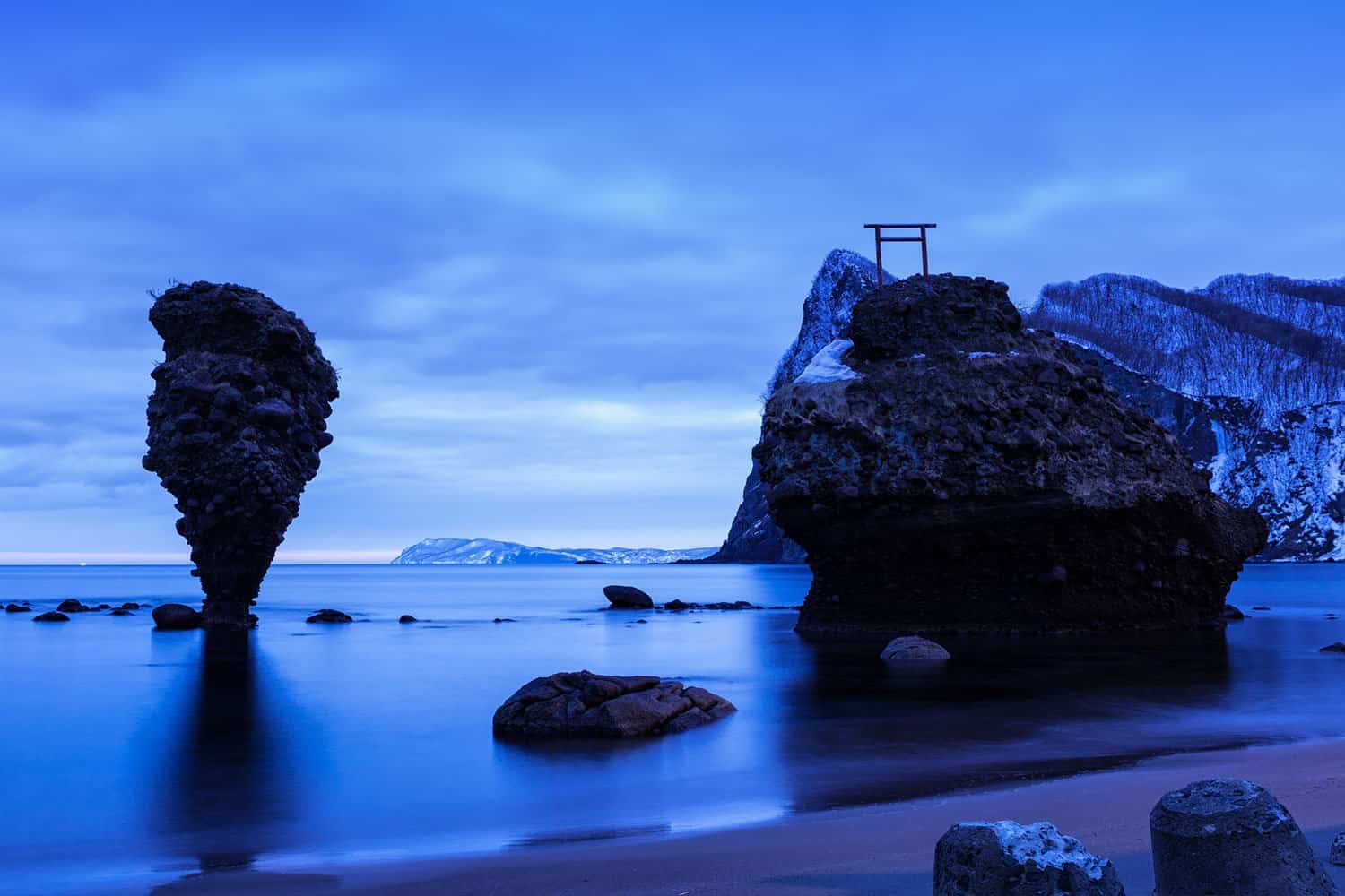 Ebisu Rock & Daikoku Rock